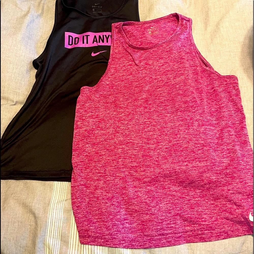 Nike tank tops size medium set of 2